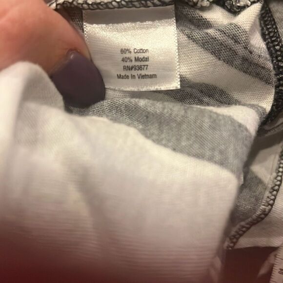 Free with bundle of 3!  ANA XL racerback - Picture 3 of 4